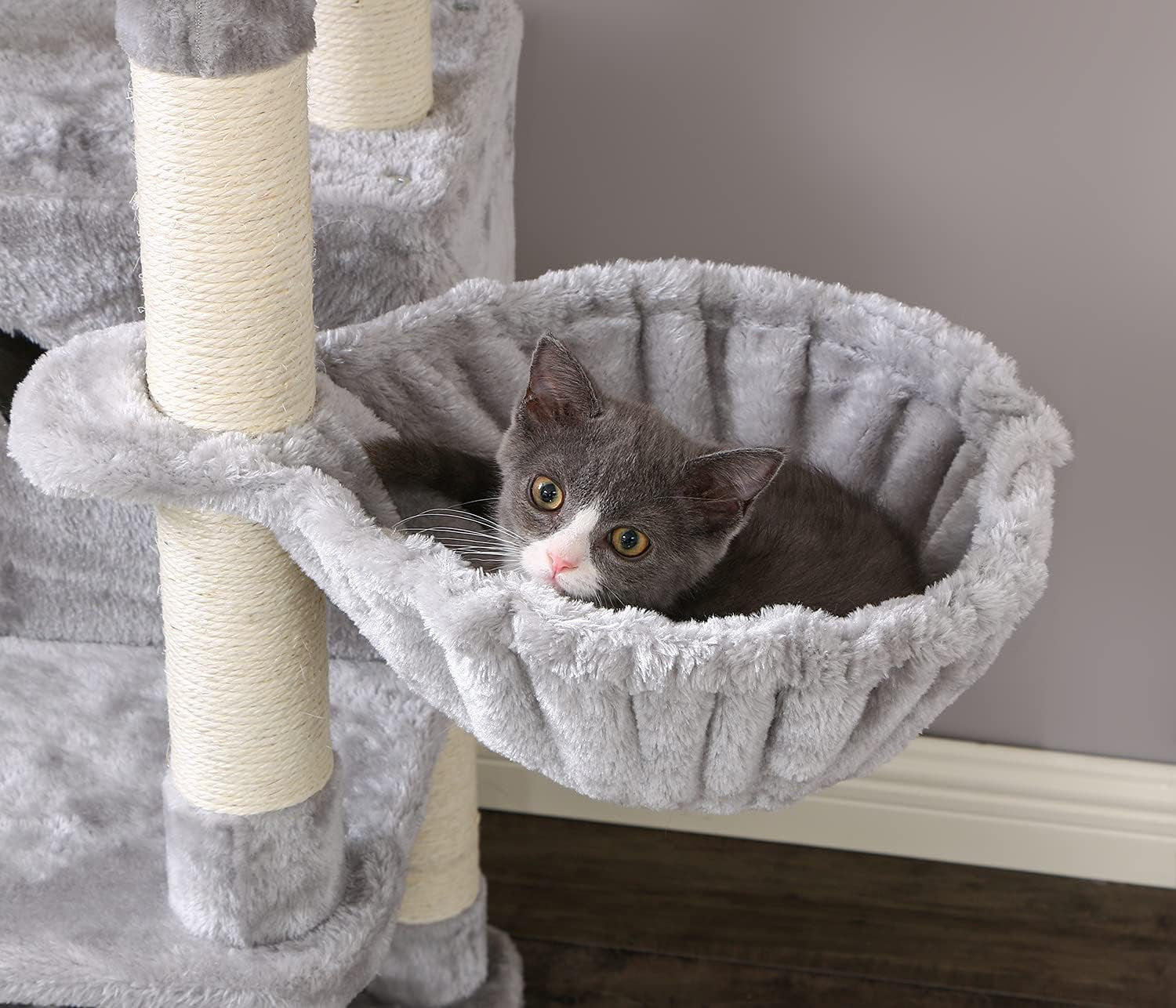 Cat Tree Cat Tower Top Plush Perches Cat Condo with Sisal Scratching Post Basket Kitty Stand Cat House Climbing Furniture MMJ52L